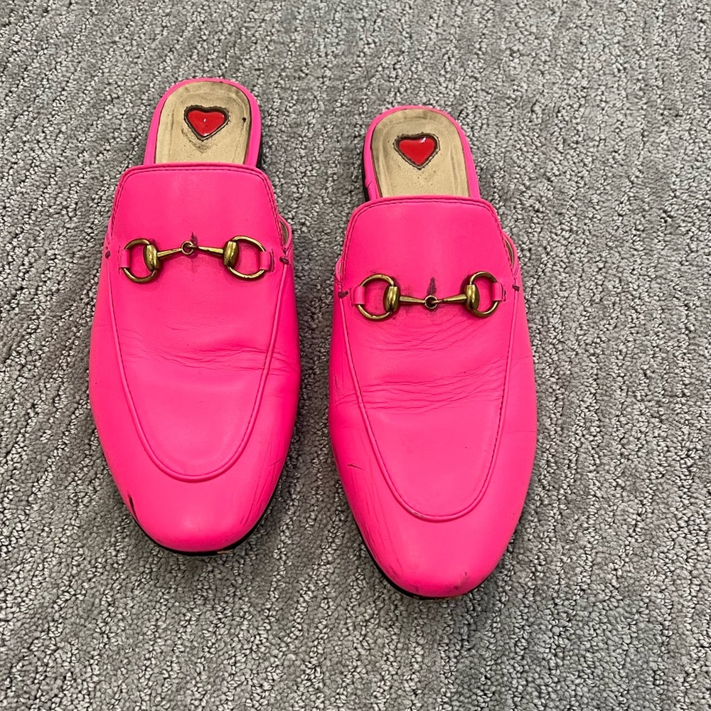 Hot pink women’s Mules